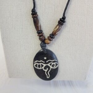 Tibetan Buddhist Om‎ Mantra Eyes Of Buddha Yak Bone Pendant Adjustable Necklace